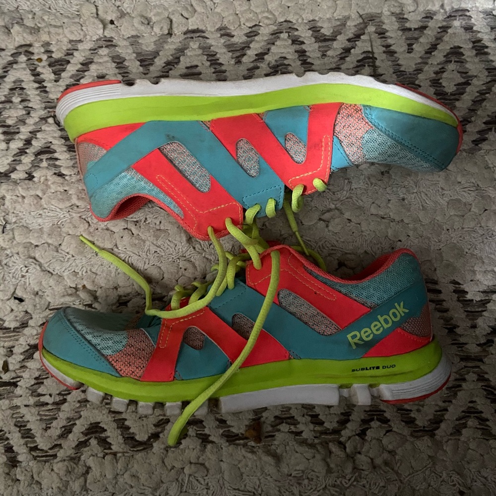 Reebok Sneakers